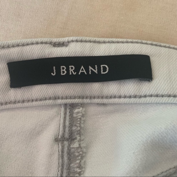 J BRAND Super Skinny Frostbite Denim Shorts - Picture 4 of 15